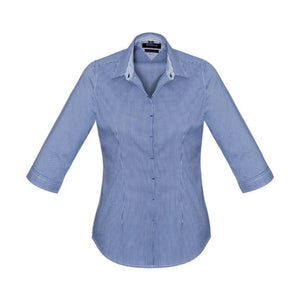 3/4 sleeve shirt in a gingham check pattern. Cotton fabric with a collar 