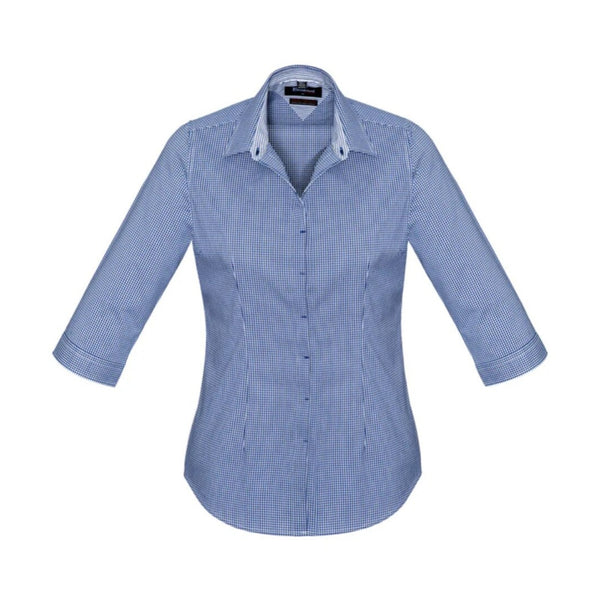 3/4 sleeve shirt in a gingham check pattern. Cotton fabric with a collar 